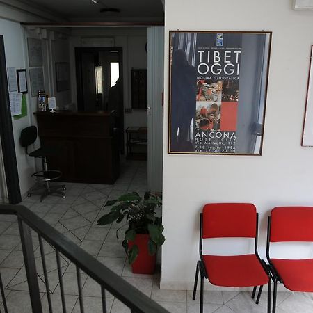Ostello Della Gioventu Ancona Bagian luar foto